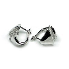 Интригуващите обеци